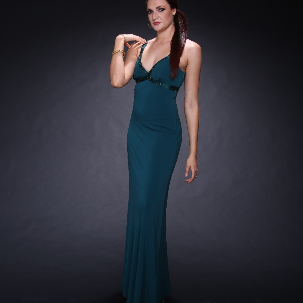 Laundry by Shelli Segal Green Evening Gown